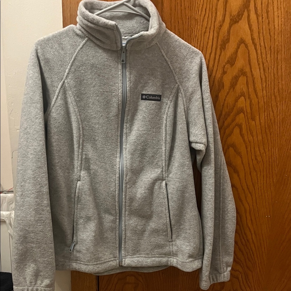 Columbia Women's Heather Gray Fleece Jacket